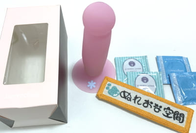 LCラブコスメピンクアングルとコンドームローションのセット