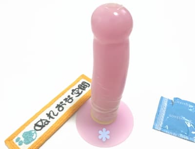 コンドームをつけたLCラブコスメピンクアングル