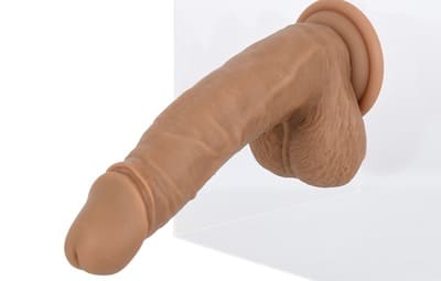 ものすごくリアルで柔らかめのディルド　リベロ ソフティン リアルシリコンディルドを吸盤で取り付けた画像