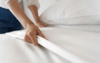 おもらしオナニーのための防水シーツ